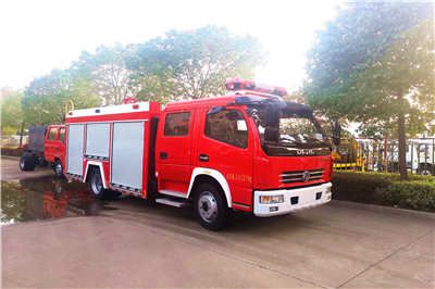 国五东风3.5吨水罐消防车准备发车-湖北新东日消防车生产厂家